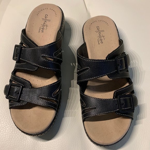 Clarks Collection Sandal,7M, Like new, Black, Velcro adjustment, So comfort sole - Picture 2 of 10